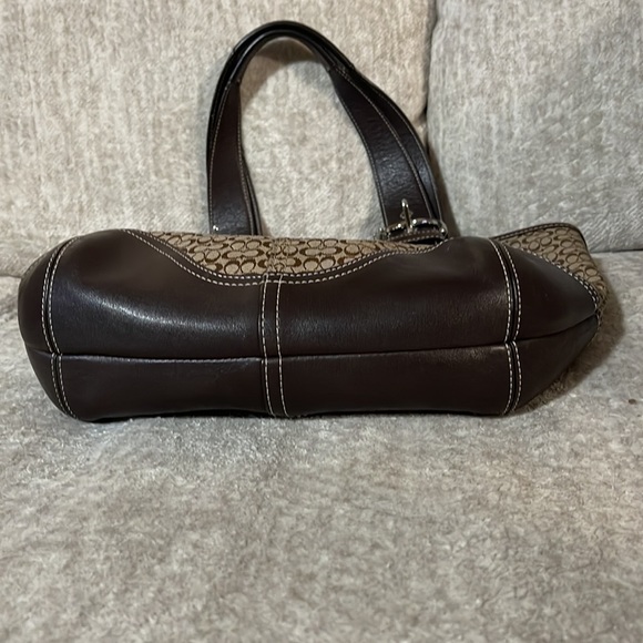 Coach signature series brown handbag zipper closure NO E35-6383 great condition - Picture 6 of 8